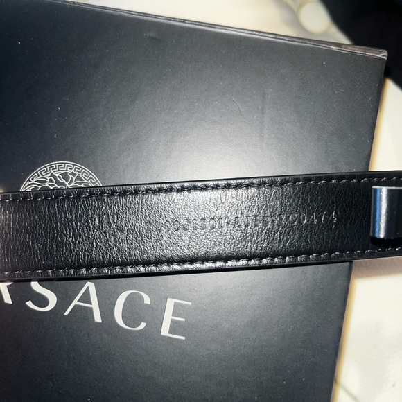 💎 Fendace (Fendi x Versace) black/gold belt - AMAZING condition - XL/110 w box - Picture 6 of 8